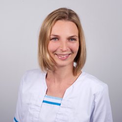 Frau Henne