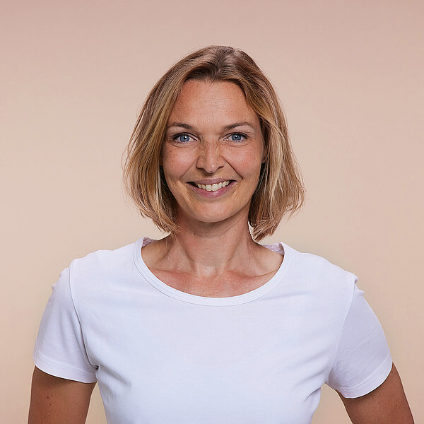 Frau Henne